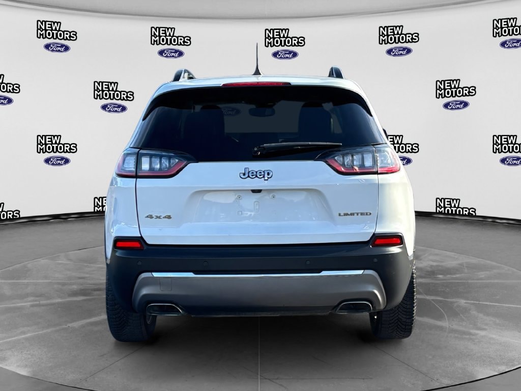 2022 Jeep Cherokee photo 4 of 16