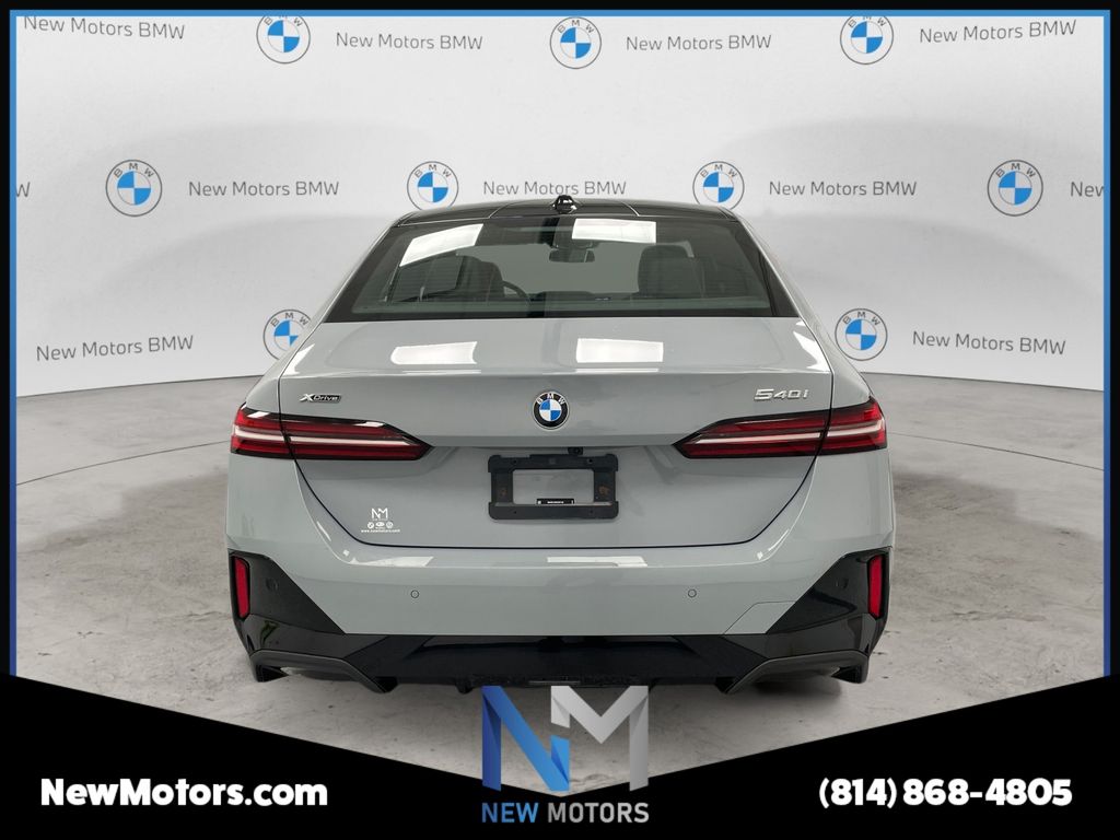 2024 BMW 540i xDrive - 2