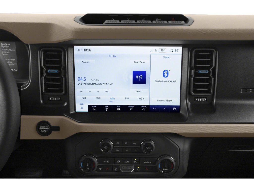 2022 Ford Bronco photo 8 of 12