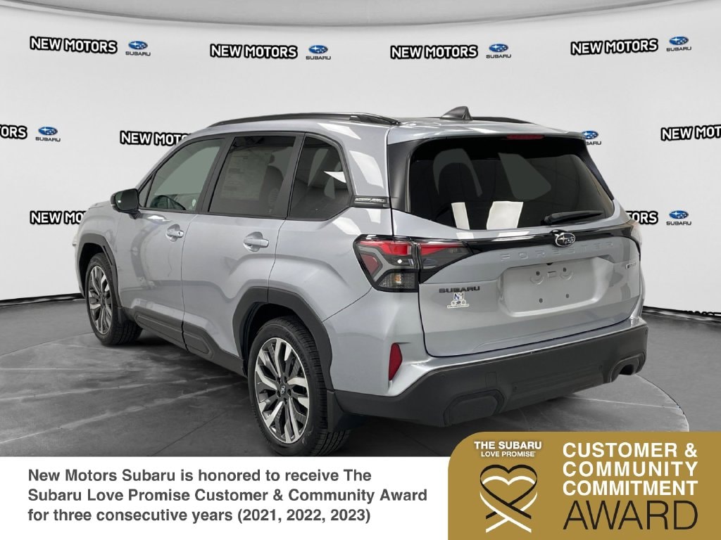 2026 Subaru Forester photo 2 of 16