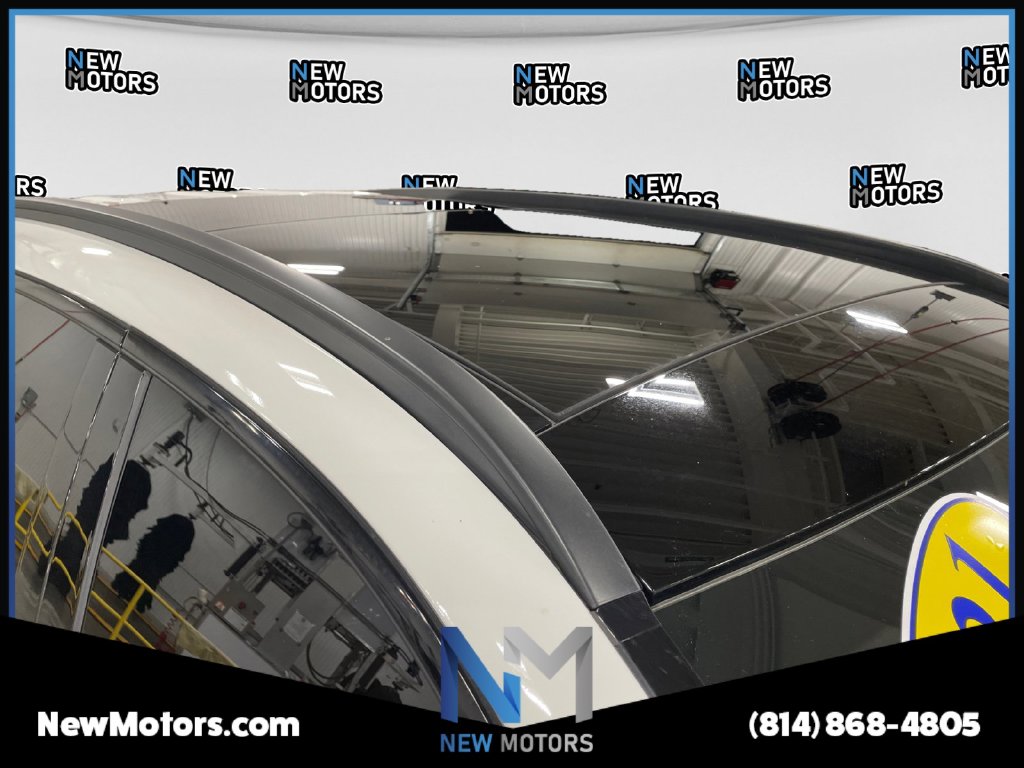 2021 Mercedes-Benz GLC 300 photo 16 of 17