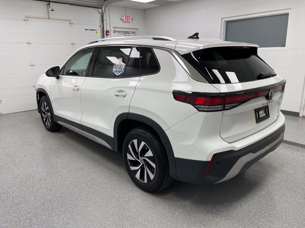 2026 Volkswagen Tiguan photo 7 of 13