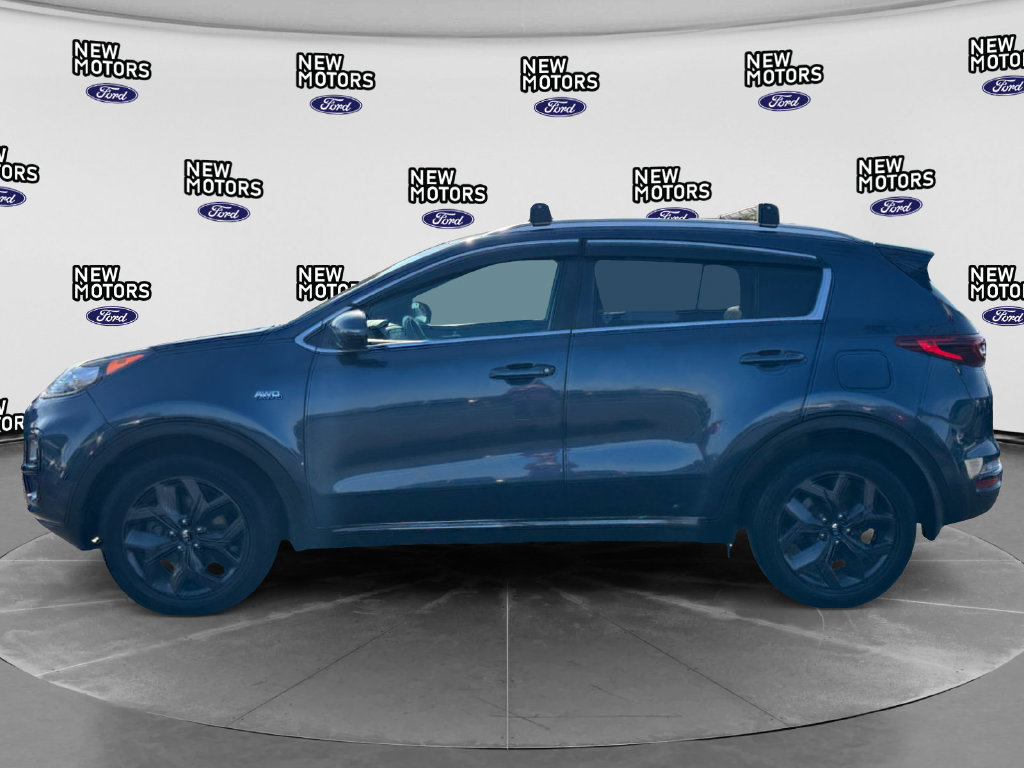 2021 Kia Sportage photo 2 of 16