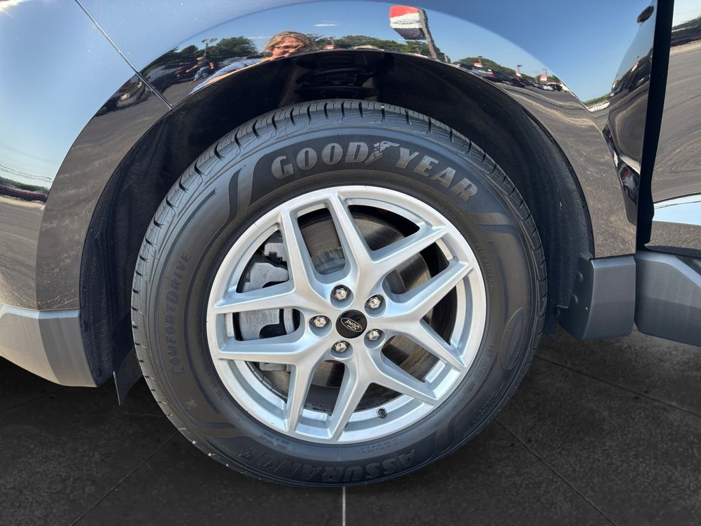 2024 Ford Edge  Agate Black at Town & Country Ford