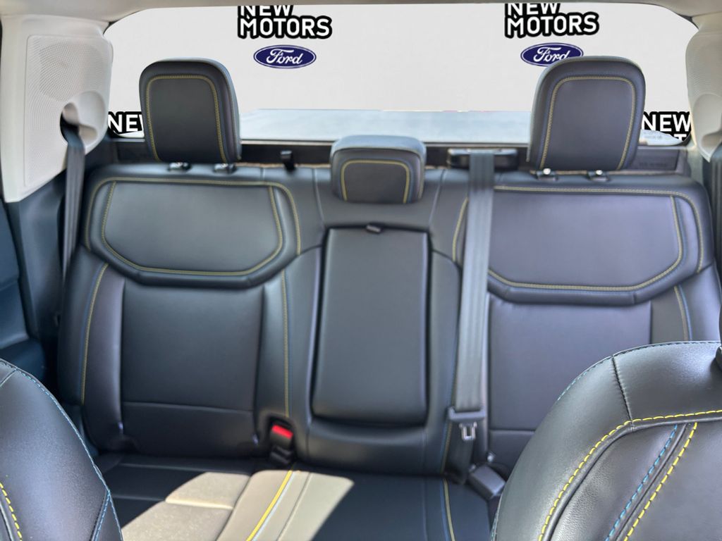 2025 Ford Maverick Lobo Standard Oxford White at New Motors