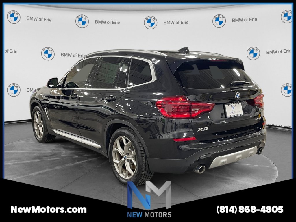 2021 BMW X3 photo 3 of 18