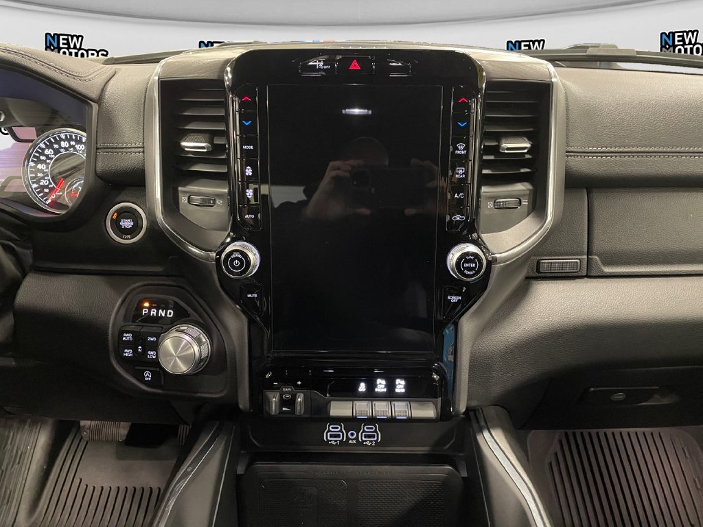 2025 Ram 1500 photo 11 of 15