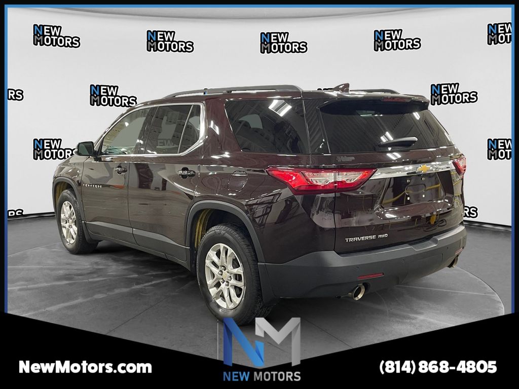 2020 Chevrolet Traverse LT Cloth w/1LT Black Cherry Metallic at Solomon Chevrolet