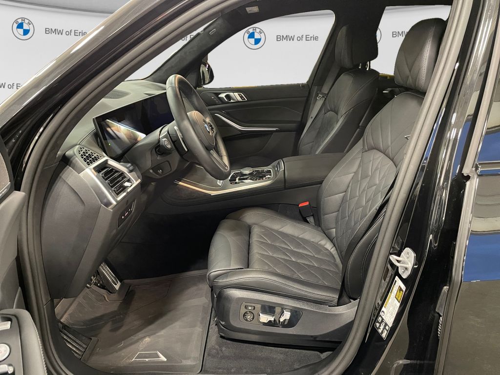2025 BMW X7 xDrive40i - 8