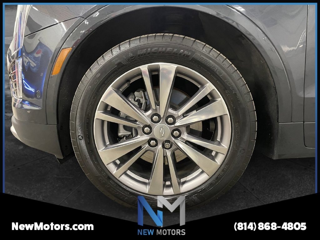 2023 Cadillac XT5 photo 14 of 17