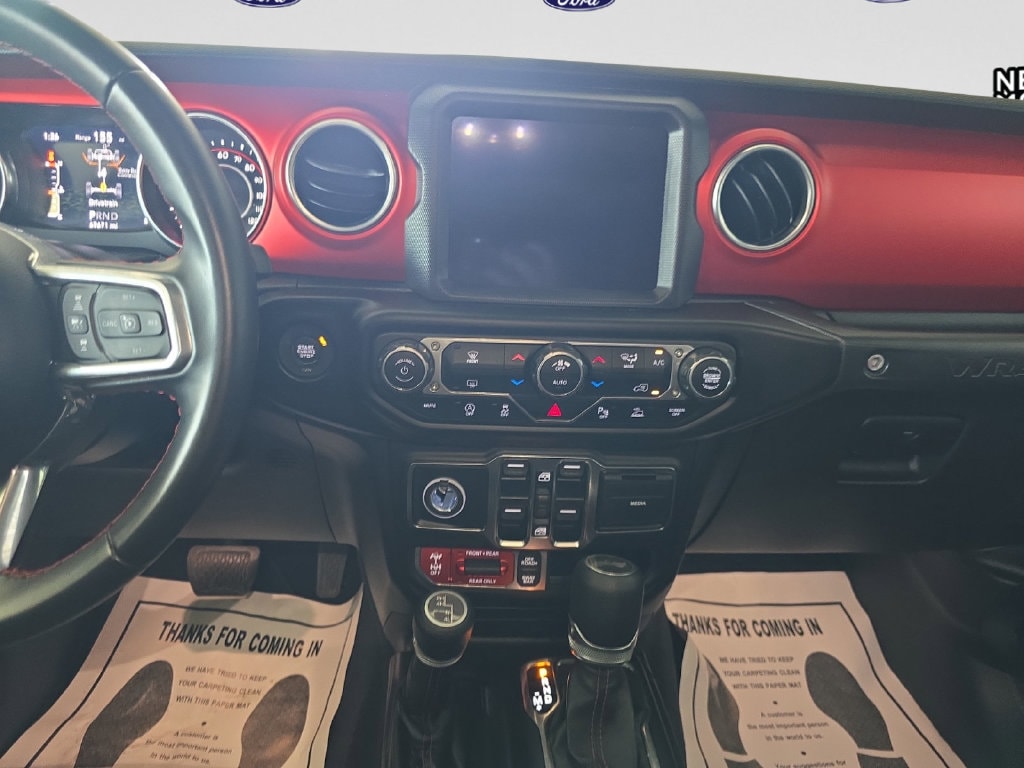 2021 Jeep Wrangler photo 12 of 17