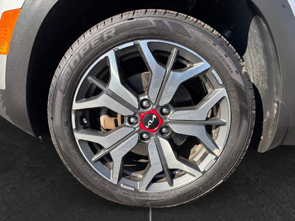 2022 Kia Seltos photo 15 of 16