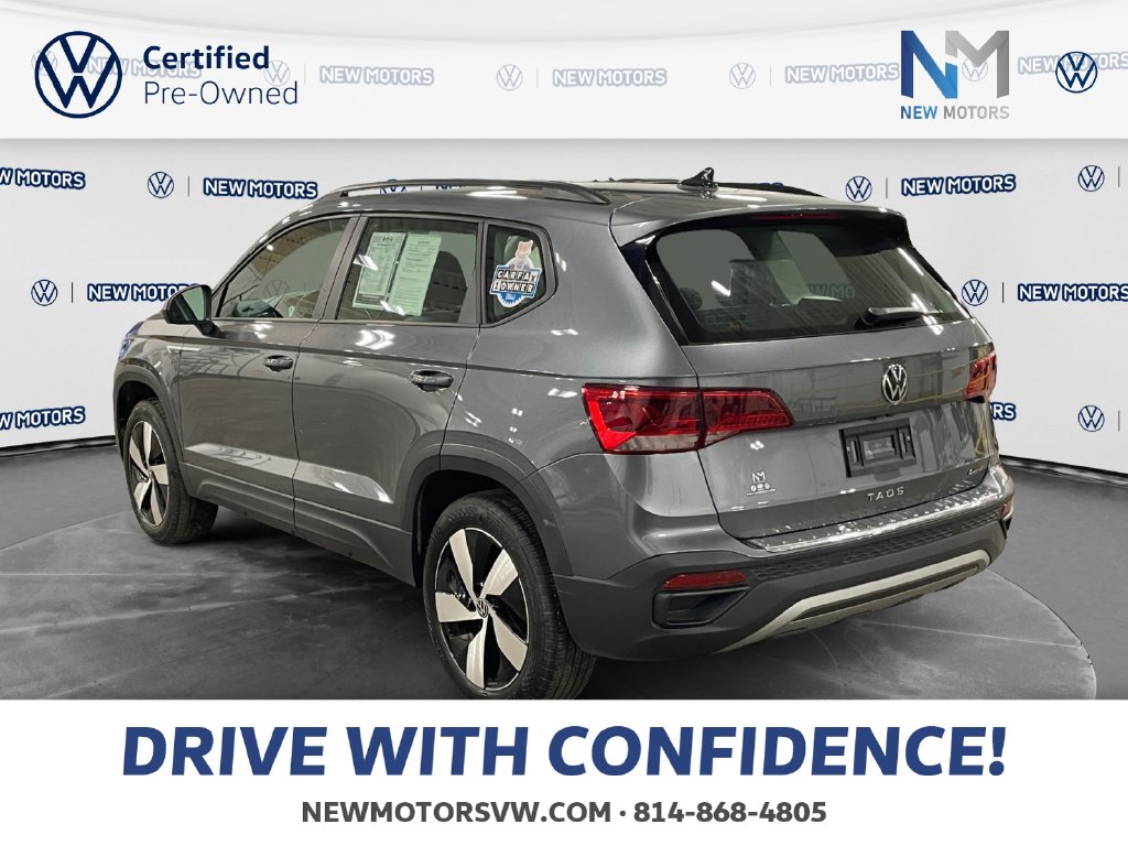 2024 Volkswagen Taos photo 3 of 15