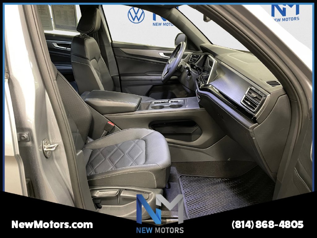 2024 Volkswagen Atlas Cross Sport photo 16 of 16