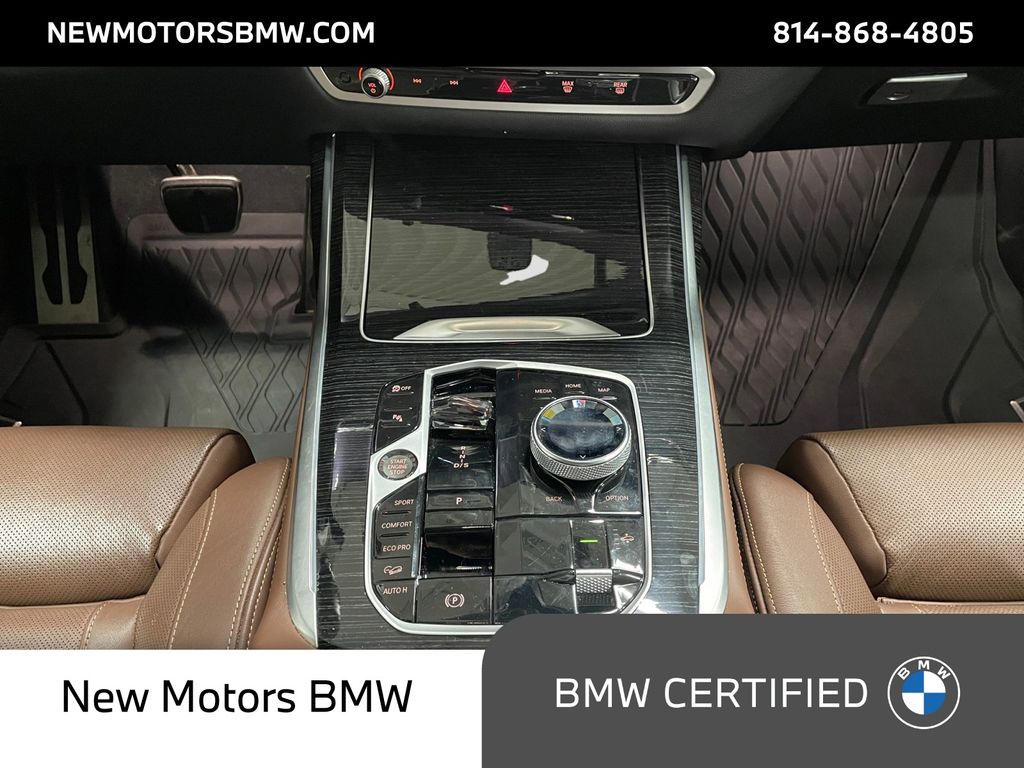 2024 BMW X7 M60i White Metallic at South Park Mitsubishi