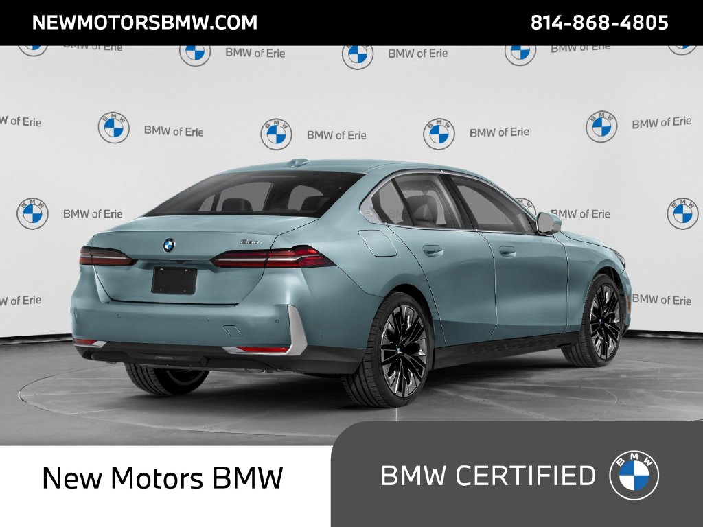 2024 BMW 5 Series photo 2 of 11