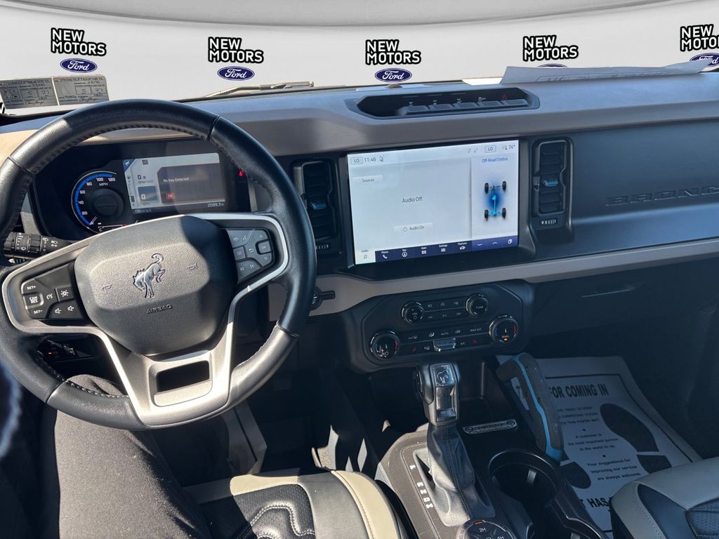 2022 Ford Bronco Outer Banks Advanced Chili Pepper Red at New Motors
