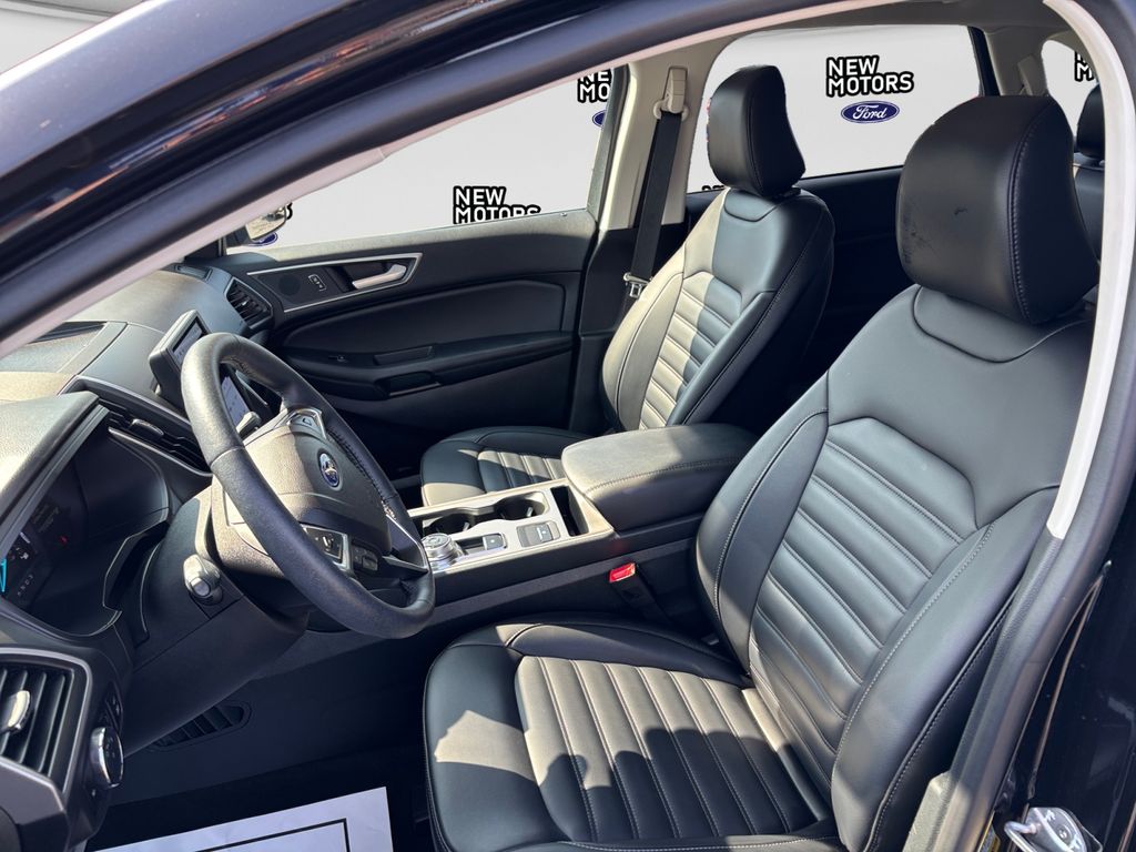 2024 Ford Edge  Agate Black at Town & Country Ford