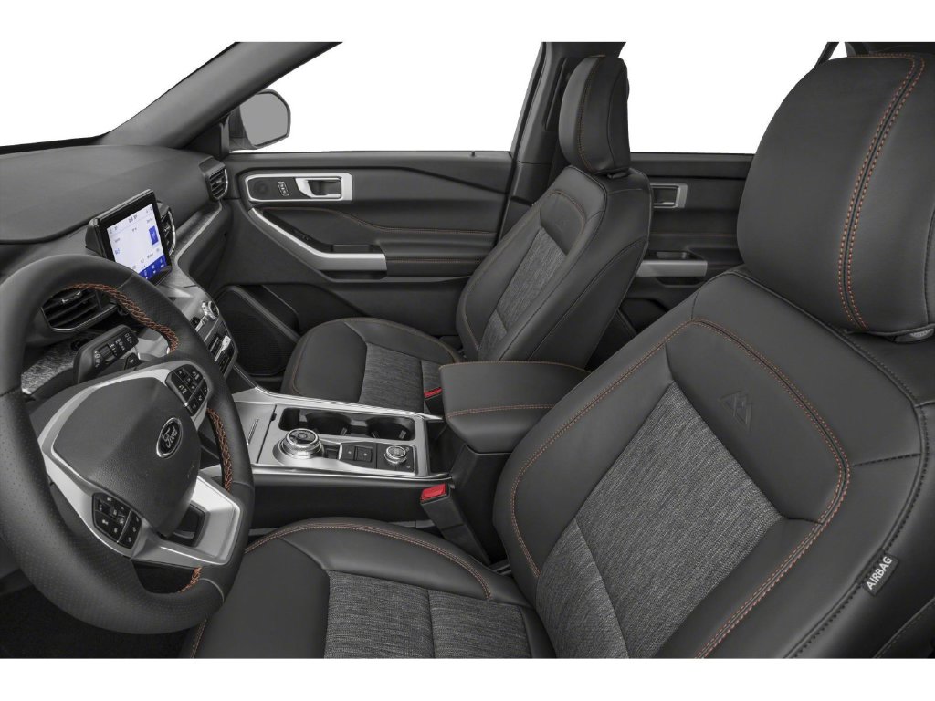 2024 Ford Explorer photo 6 of 12
