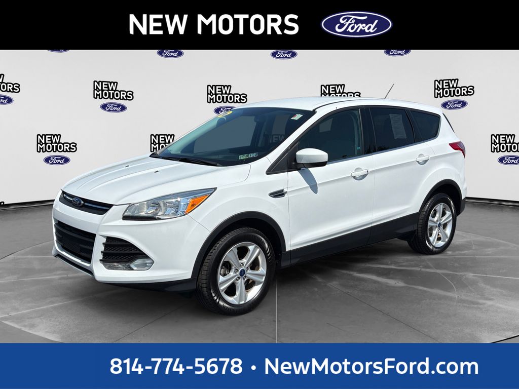 2016 Ford Escape SE Oxford White at Auto Express Rt. 8