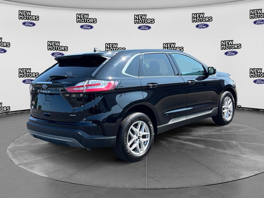 2024 Ford Edge  Agate Black at Town & Country Ford