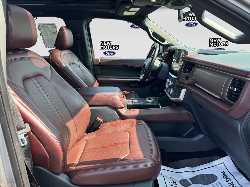 2022 Ford Expedition Limited Iconic Silver at Town & Country Ford