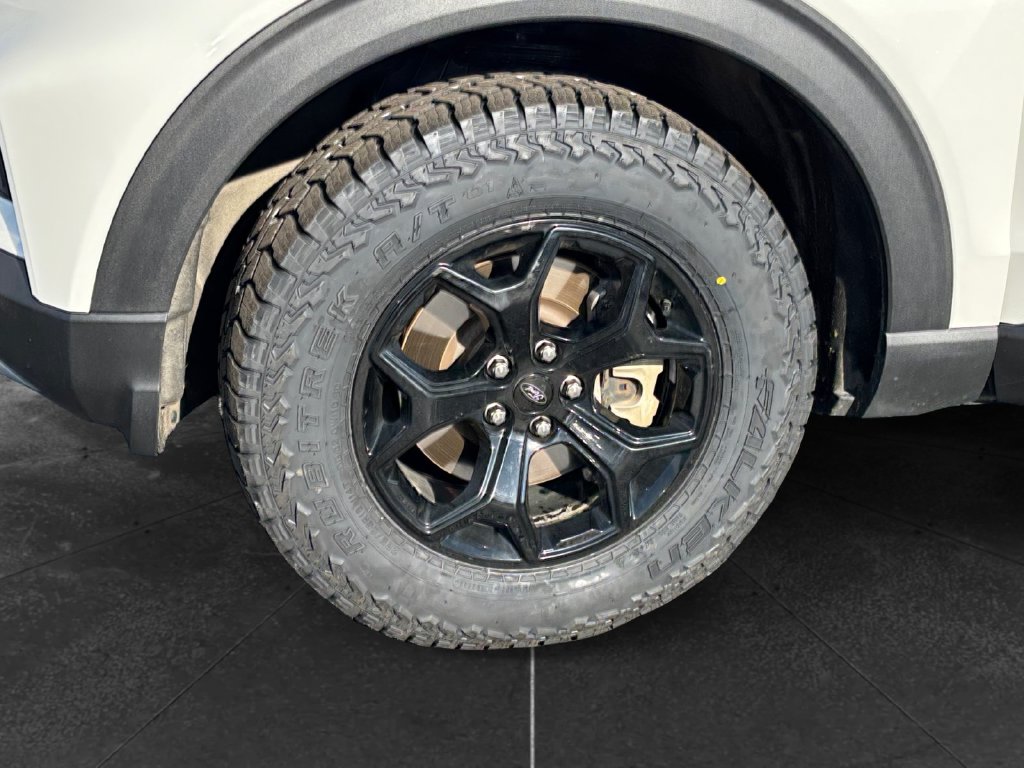 2024 Ford Explorer photo 15 of 16