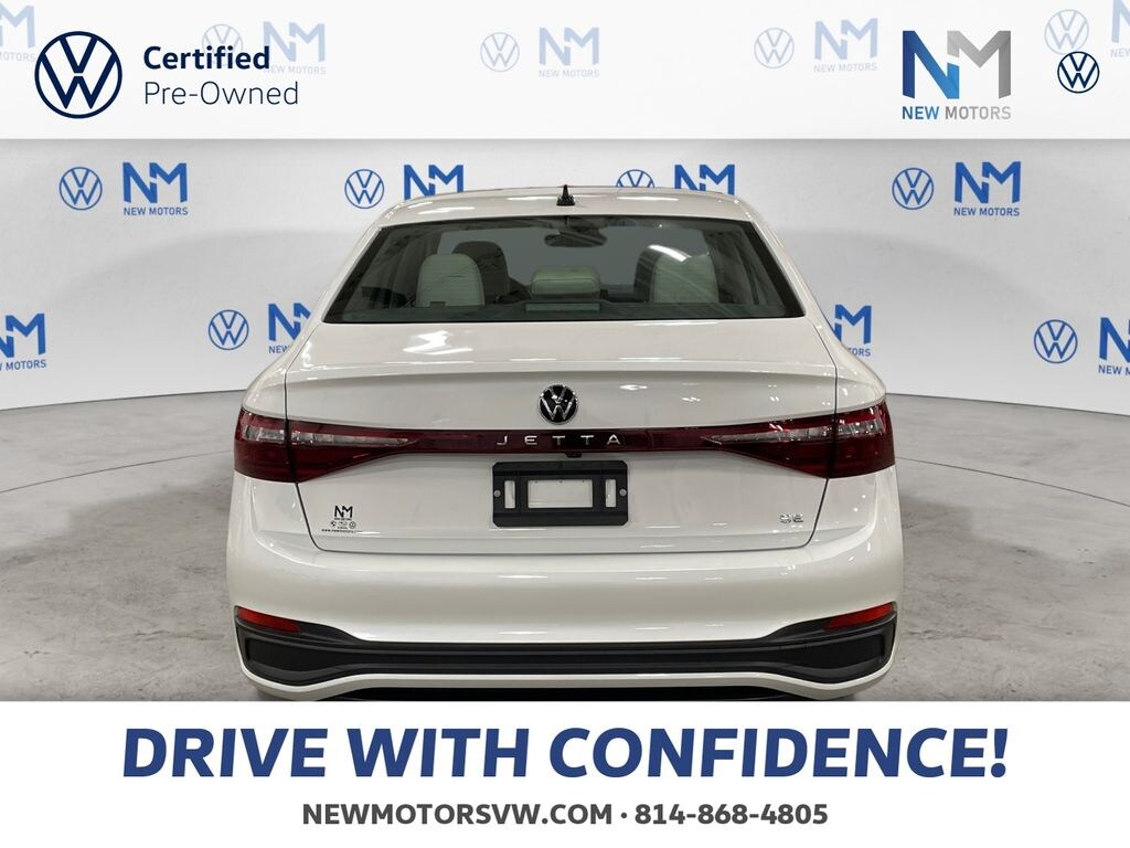 Certified 2025 Volkswagen Jetta 1.5T SE Sedan