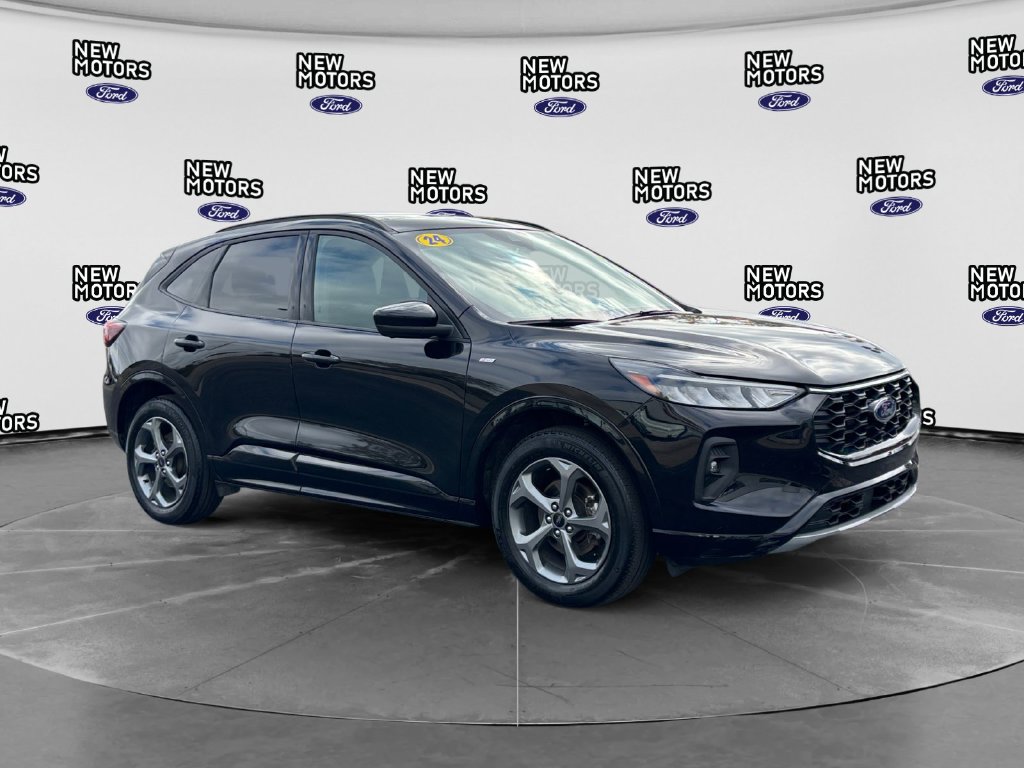 2024 Ford Escape photo 8 of 16