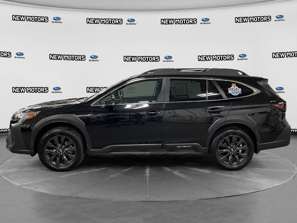 2025 Subaru Outback photo 2 of 17