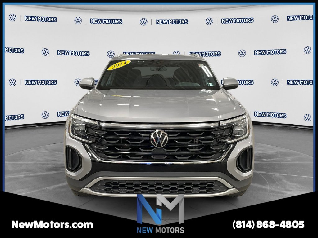 2024 Volkswagen Atlas Cross Sport photo 9 of 16