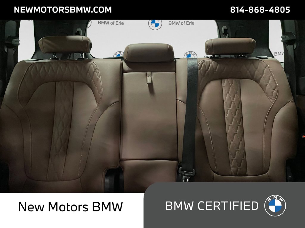 2024 BMW X7 photo 13 of 17