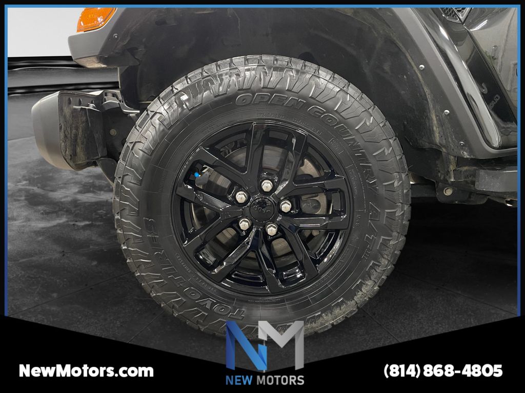 2023 Jeep Gladiator photo 14 of 15