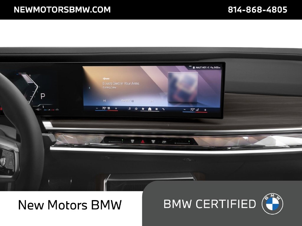 2023 BMW 760i photo 8 of 13