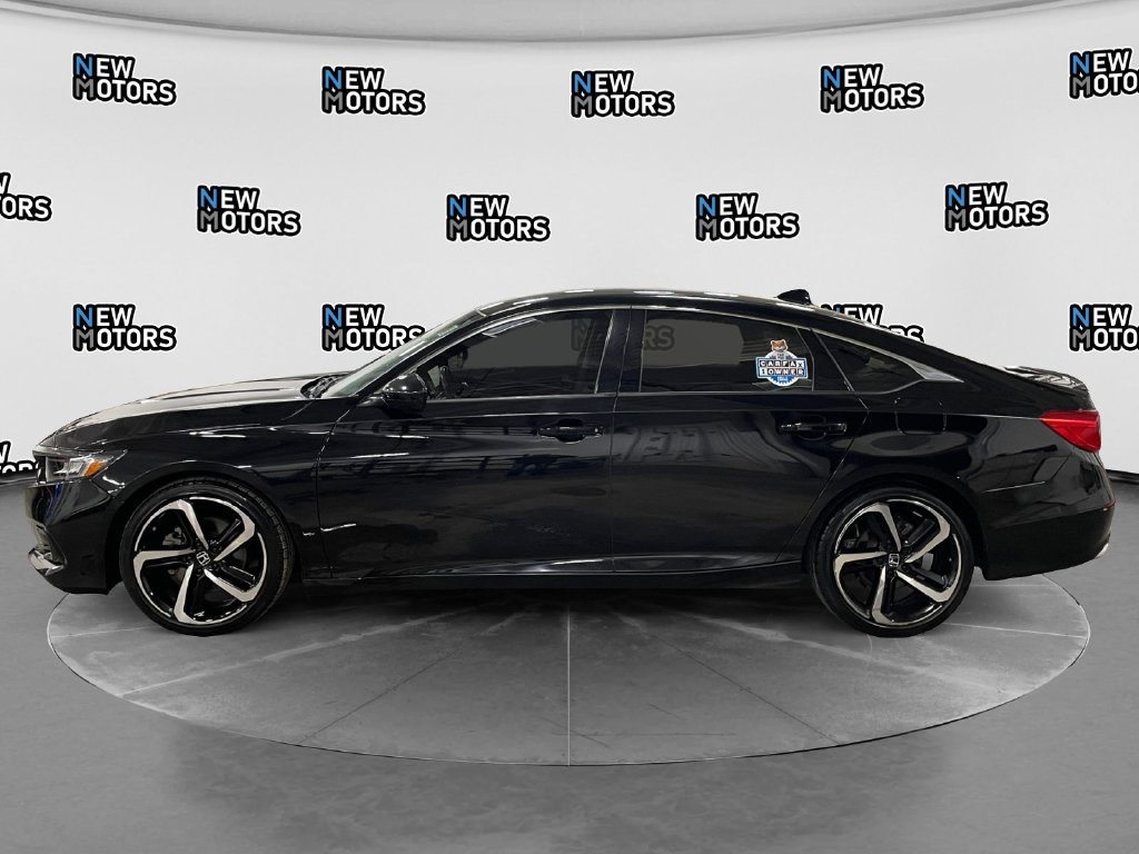 2021 Honda Accord photo 2 of 15
