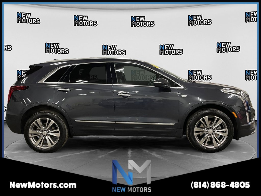2023 CADILLAC XT5 photo 7 of 18