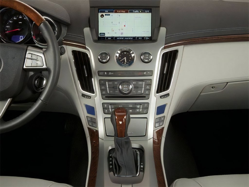 2010 CADILLAC CTS photo 9 of 16