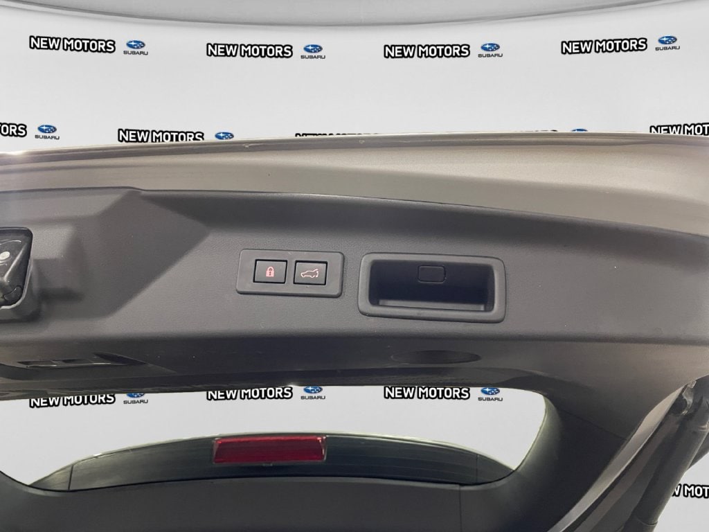 2025 Subaru Forester photo 17 of 17