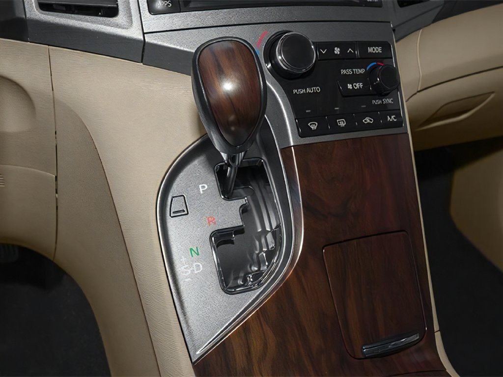 2013 Toyota Venza photo 8 of 14