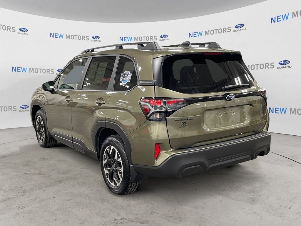 Used 2025 Subaru Forester Premium SUV