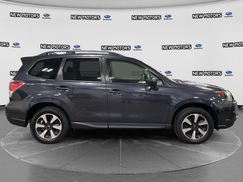 2018 Subaru Forester photo 6 of 16