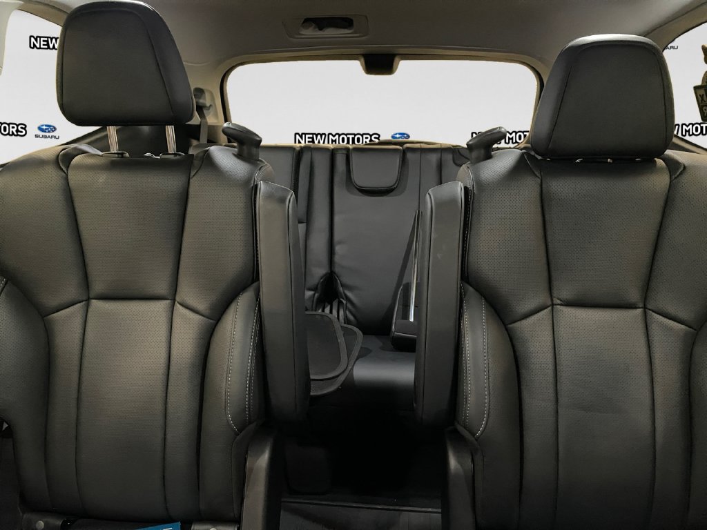 2024 Subaru Ascent photo 13 of 17