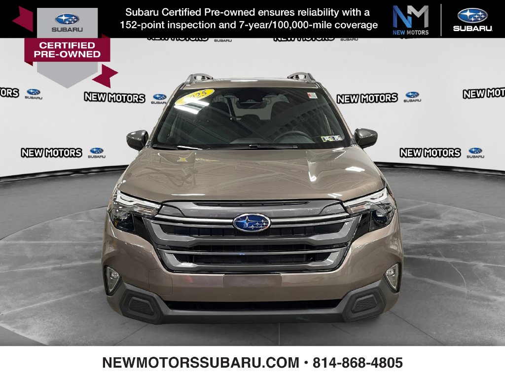 2025 Subaru Forester photo 8 of 16