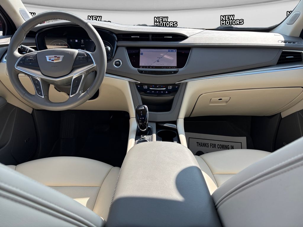 2022 CADILLAC XT5 Premium Luxury - 9