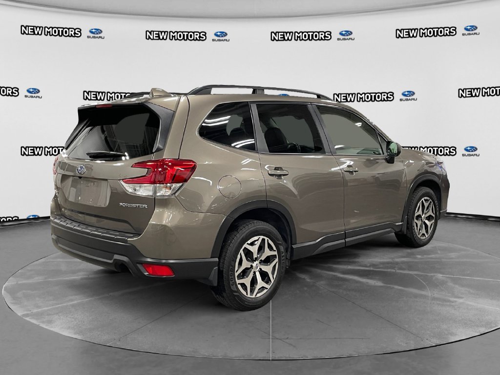 2019 Subaru Forester photo 5 of 16