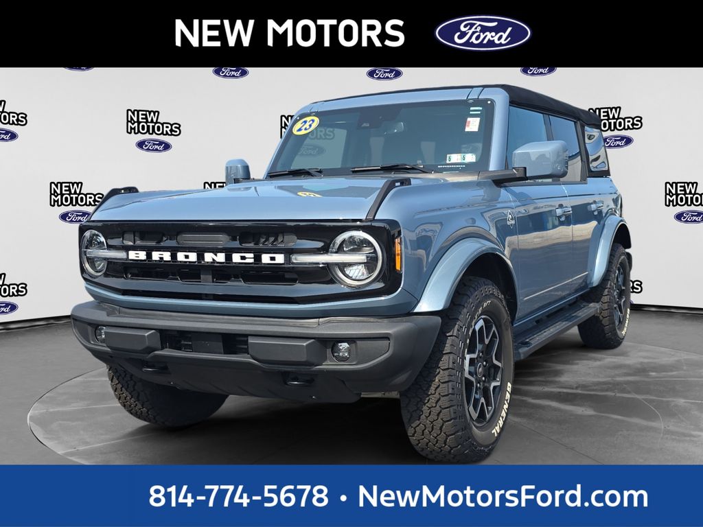 2023 Ford Bronco  Azure Gray Metallic Tri-Coat at Town & Country Ford
