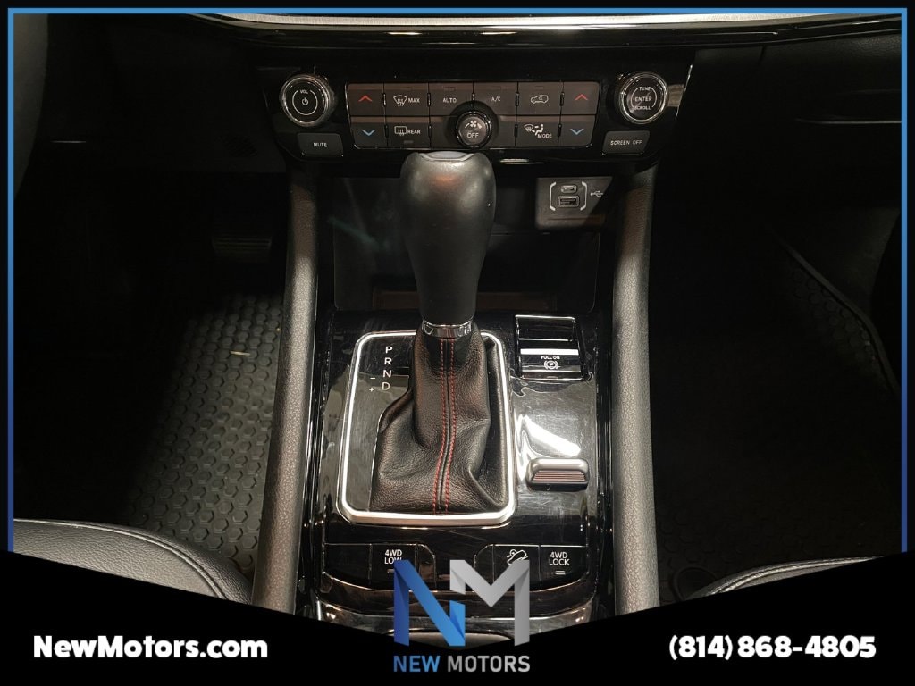 2024 Jeep Compass photo 11 of 15
