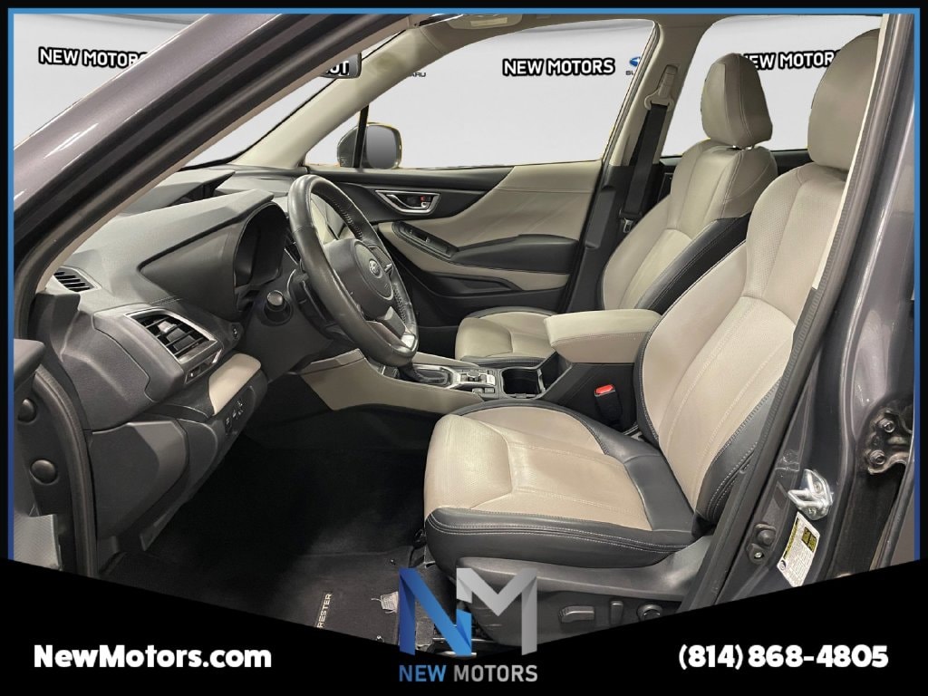 2023 Subaru Forester photo 9 of 17