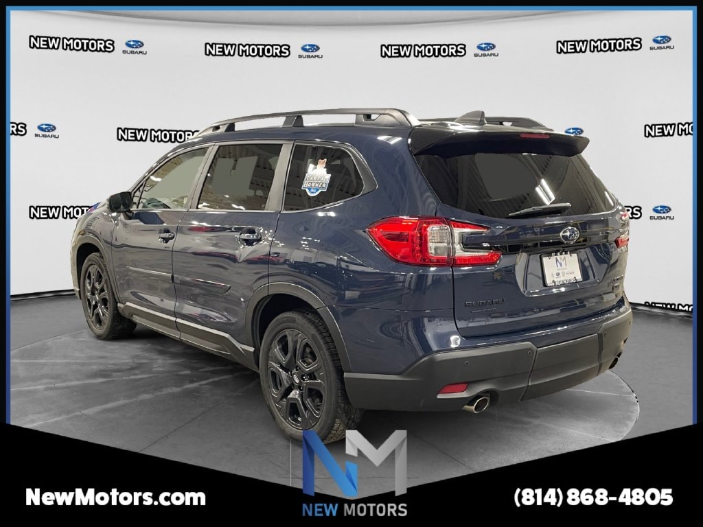 2023 Subaru Ascent photo 3 of 18