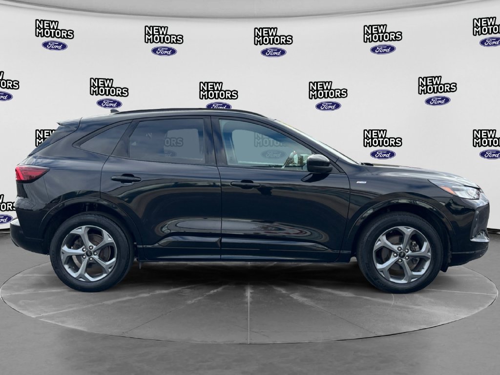 2024 Ford Escape photo 7 of 16